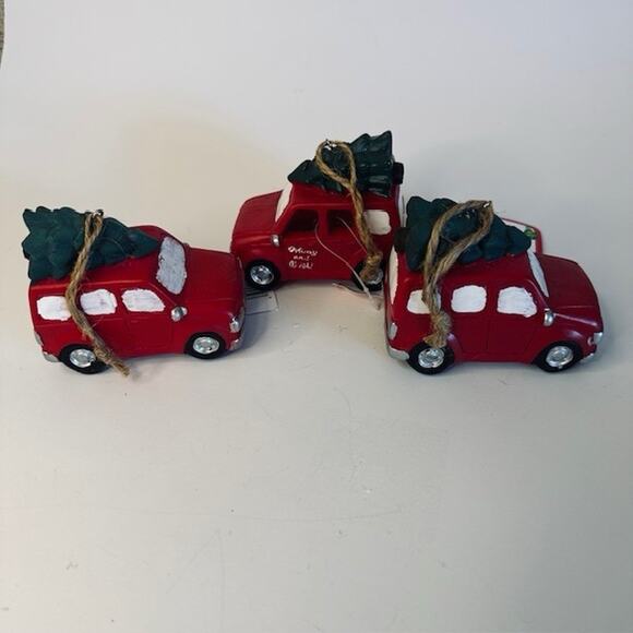 T J Maxx Merry & Bright 3 Red Ceramic Station Wagon w/Tree Ornament Light Up - Picture 8 of 13